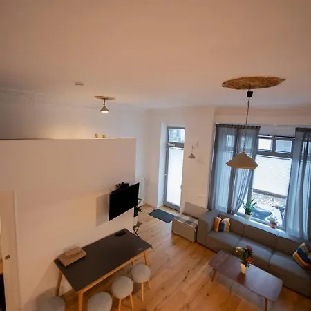 Urban In Friedrichshain-kreuzberg Lägenhet