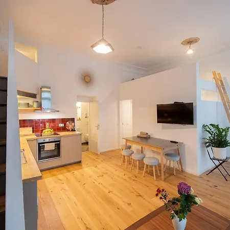 Urban In Friedrichshain-kreuzberg برلين